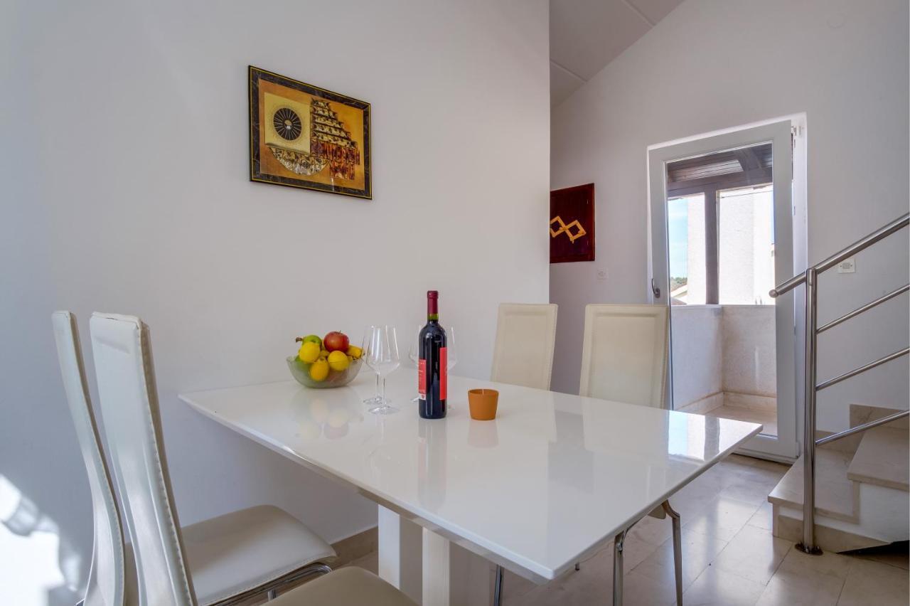 Apartamento Leonida Mali Lošinj Exterior foto