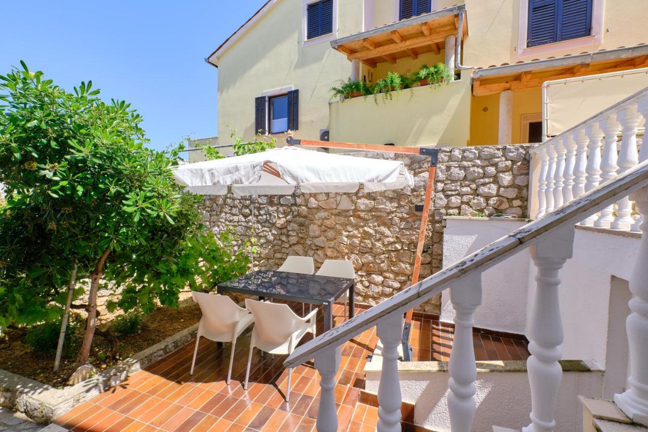 Apartamento Leonida Mali Lošinj Exterior foto